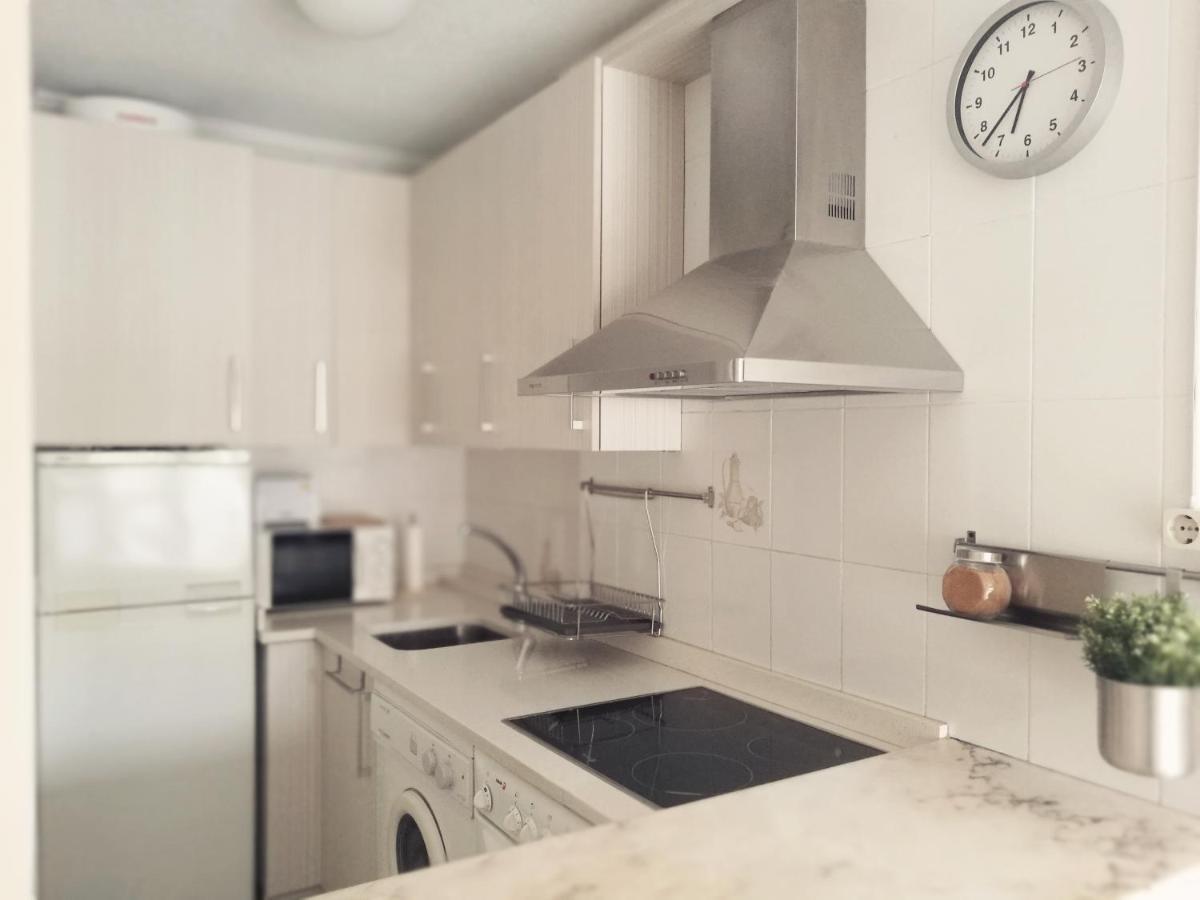 Apartamento A Cuatro Minutos Caminando De La Playa 노하 외부 사진